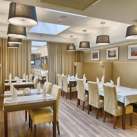 Lazur & Conference 3* Калиш