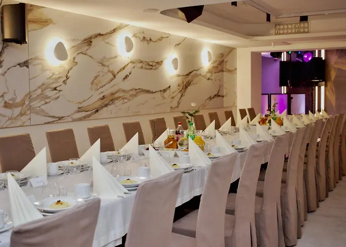 Hotel Lazur & Conference