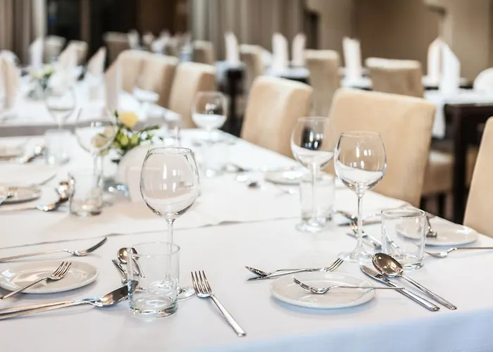 Lazur & Conference Hotel